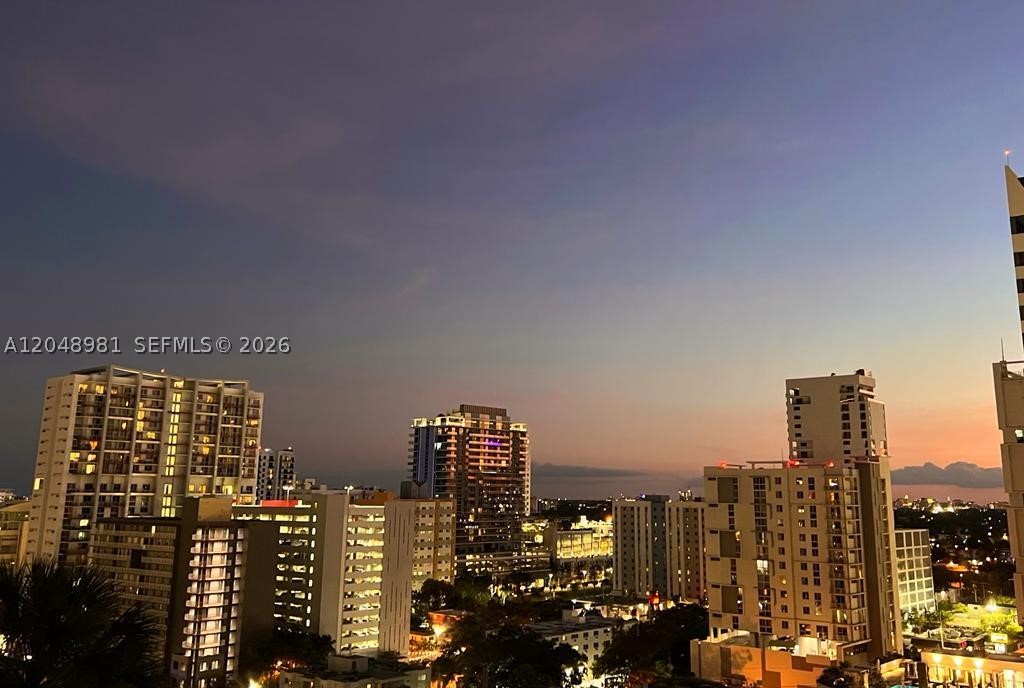 RISE CONDO - Residential