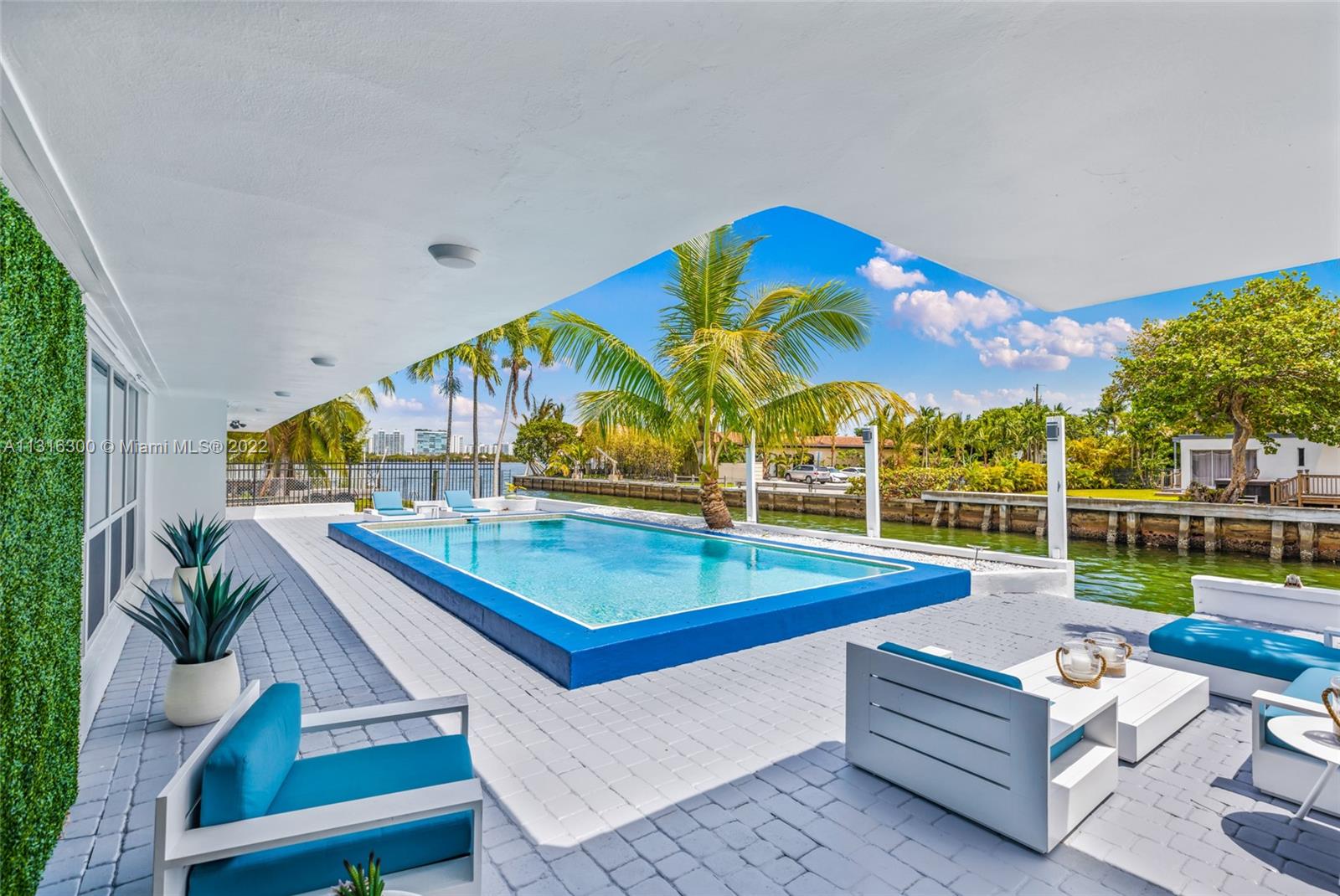 Davis Harbour - Residential