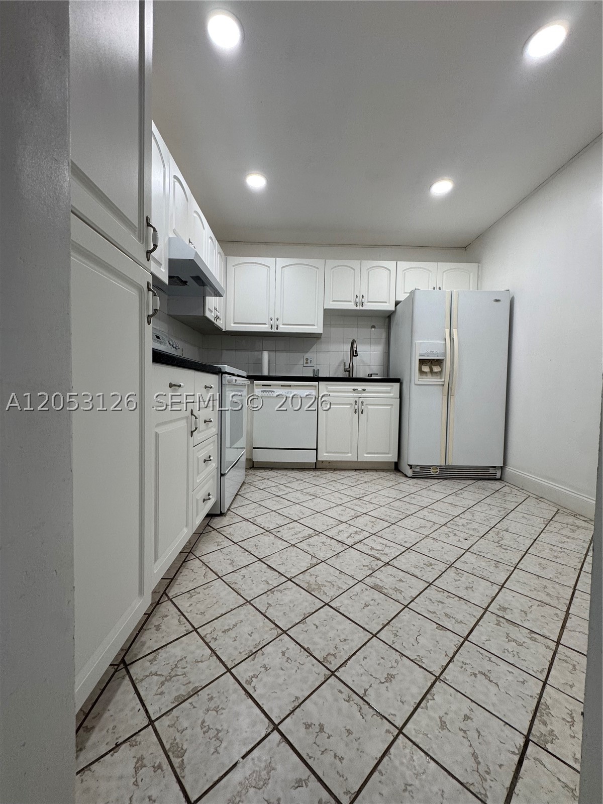 ADMIRALS PORT CONDO WEST - Residential Lease