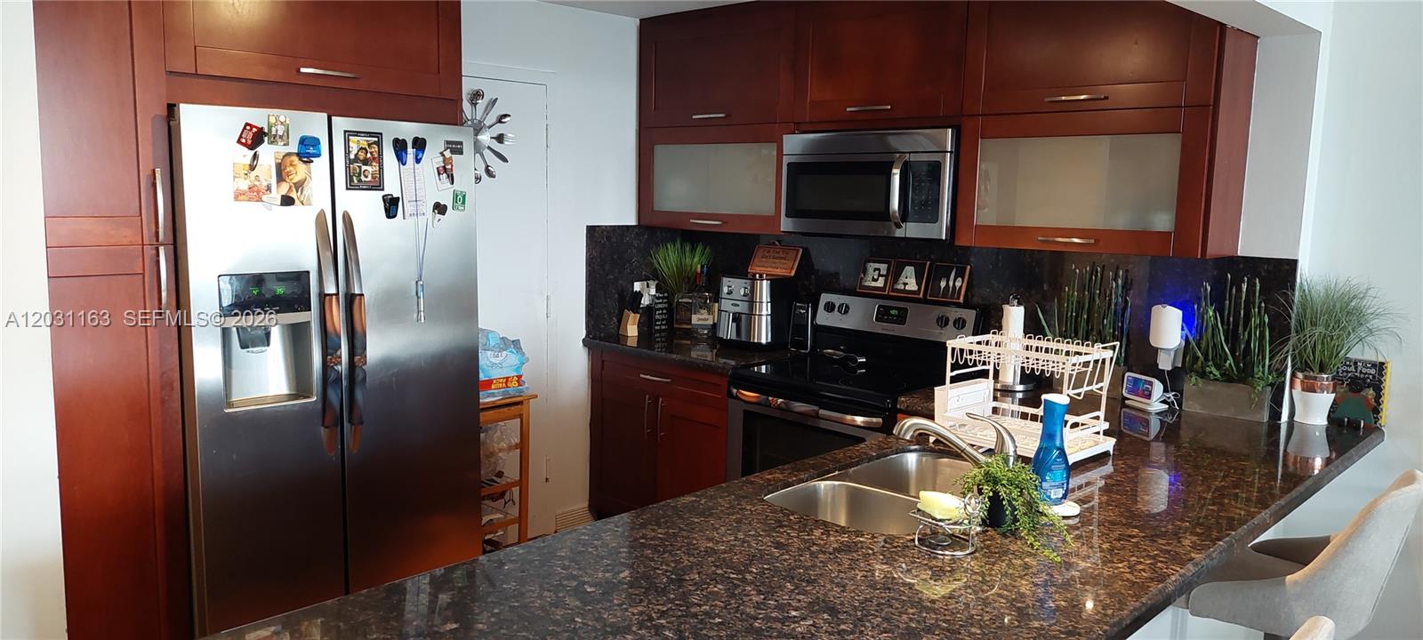 HALLMARK OF HOLLYWOOD CON - Residential Lease