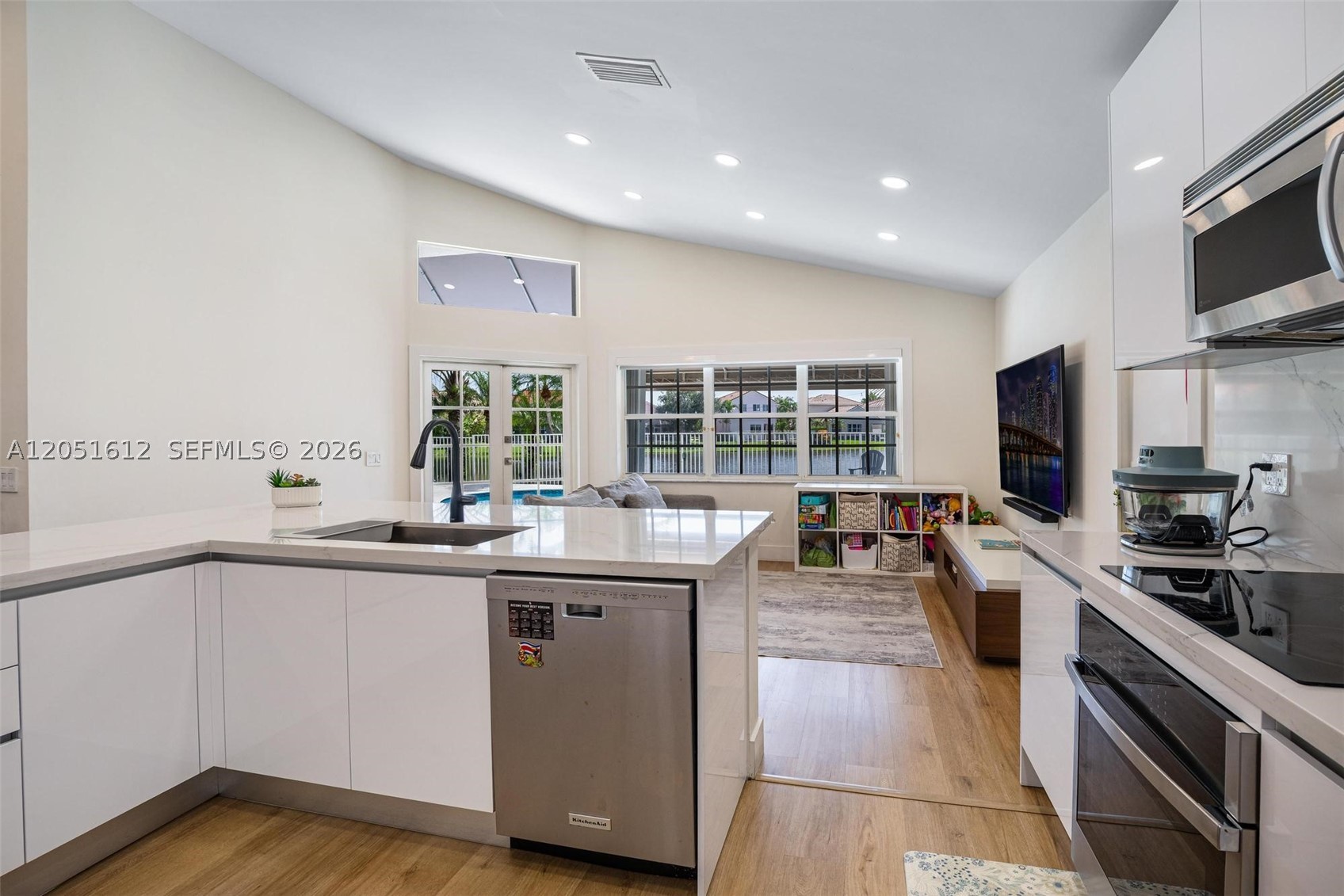 SECTOR 3 - PARCELS C D E - Residential Lease