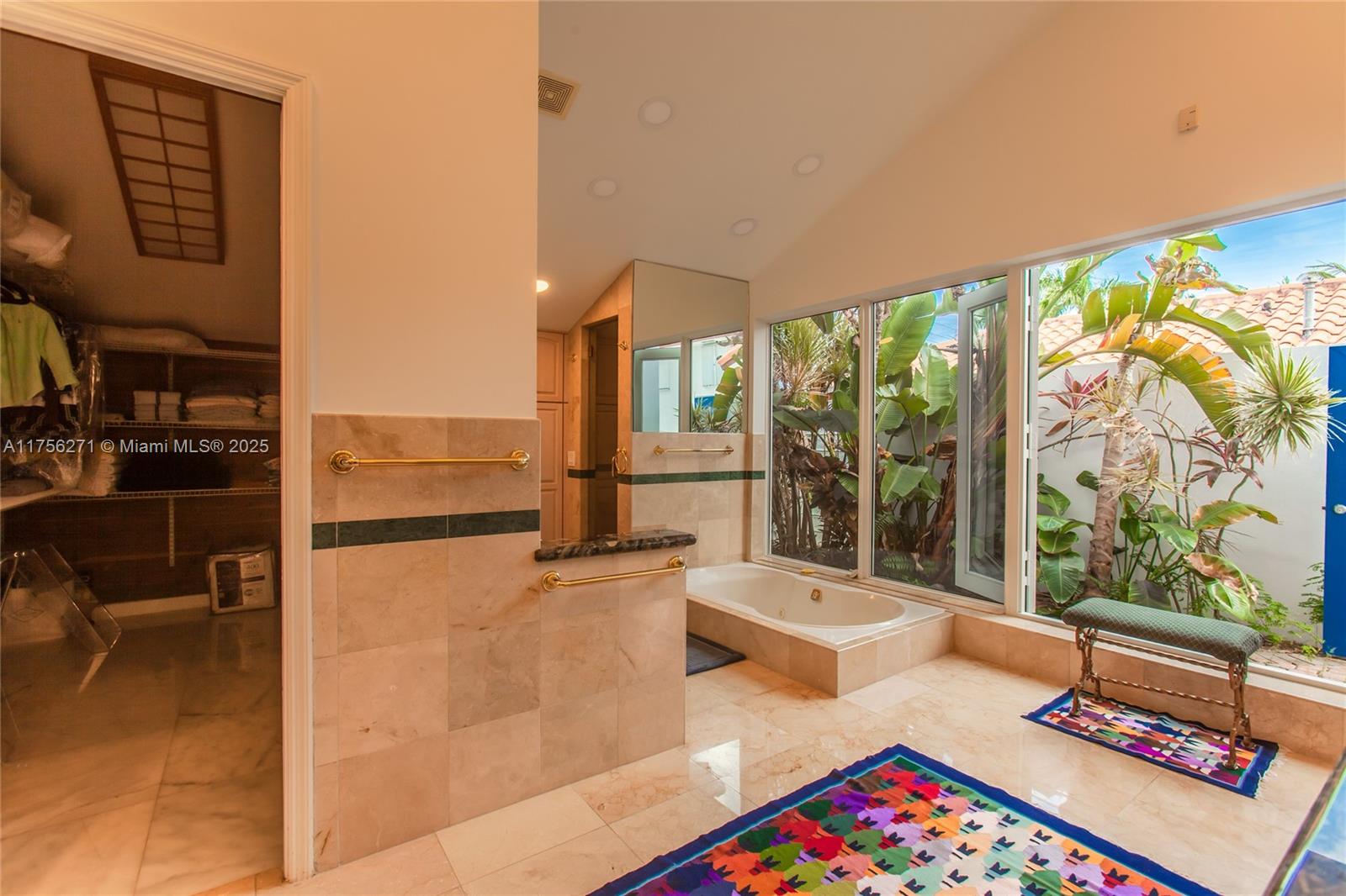 ISLE OF NORMANDY MIAMI VI - Residential