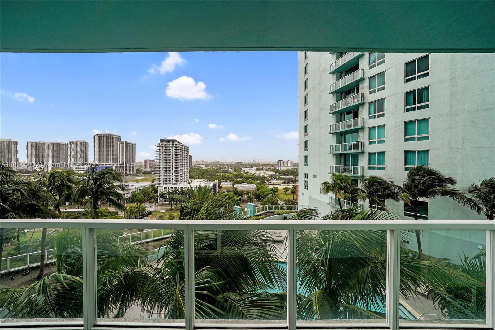 QUANTUM ON THE BAY CONDO - Residential