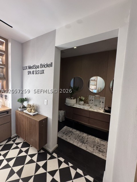 801 SMA DESIGNER SUITES C - Residential