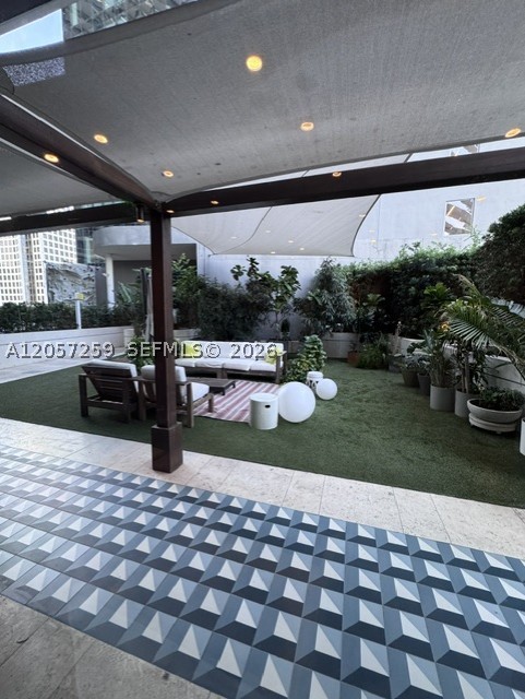 801 SMA DESIGNER SUITES C - Residential