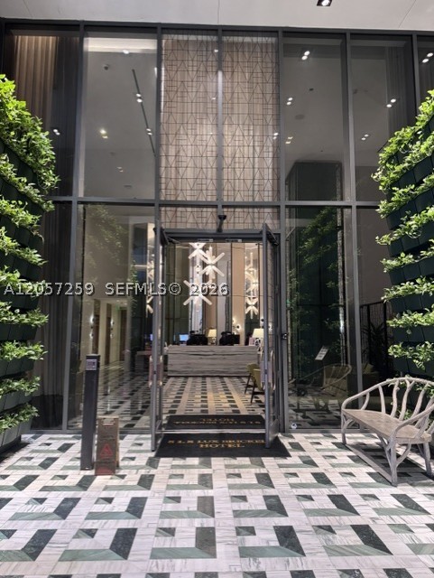 801 SMA DESIGNER SUITES C - Residential