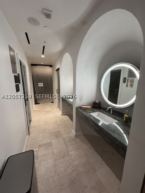 801 SMA DESIGNER SUITES C - Residential
