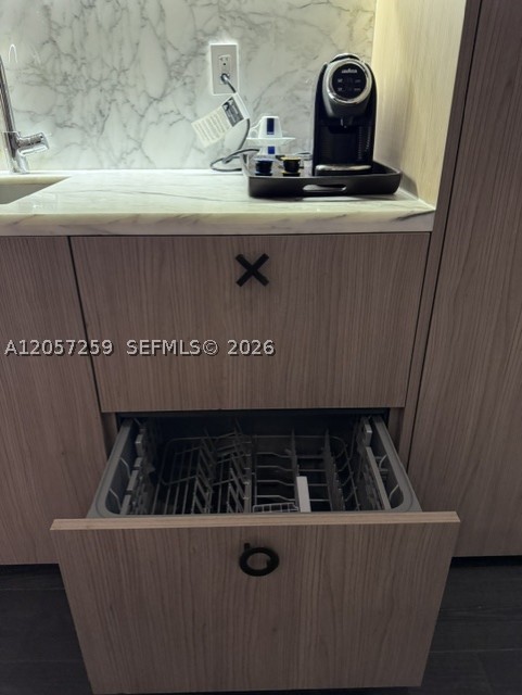 801 SMA DESIGNER SUITES C - Residential