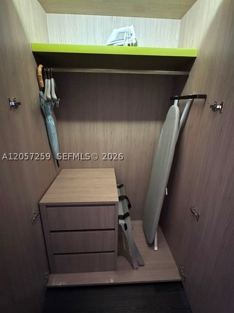 801 SMA DESIGNER SUITES C - Residential
