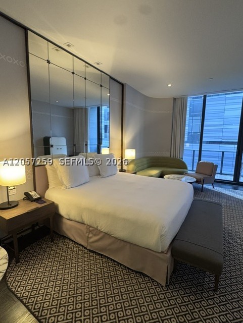801 SMA DESIGNER SUITES C - Residential