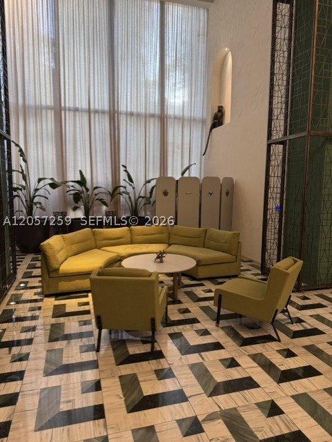 801 SMA DESIGNER SUITES C - Residential