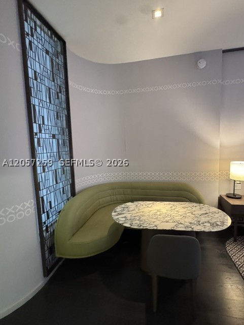 801 SMA DESIGNER SUITES C - Residential