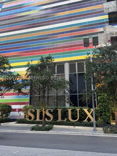 801 SMA DESIGNER SUITES C - Residential