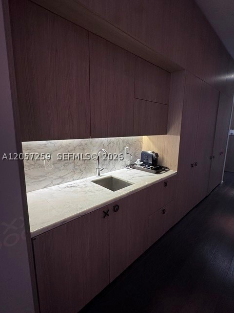 801 SMA DESIGNER SUITES C - Residential