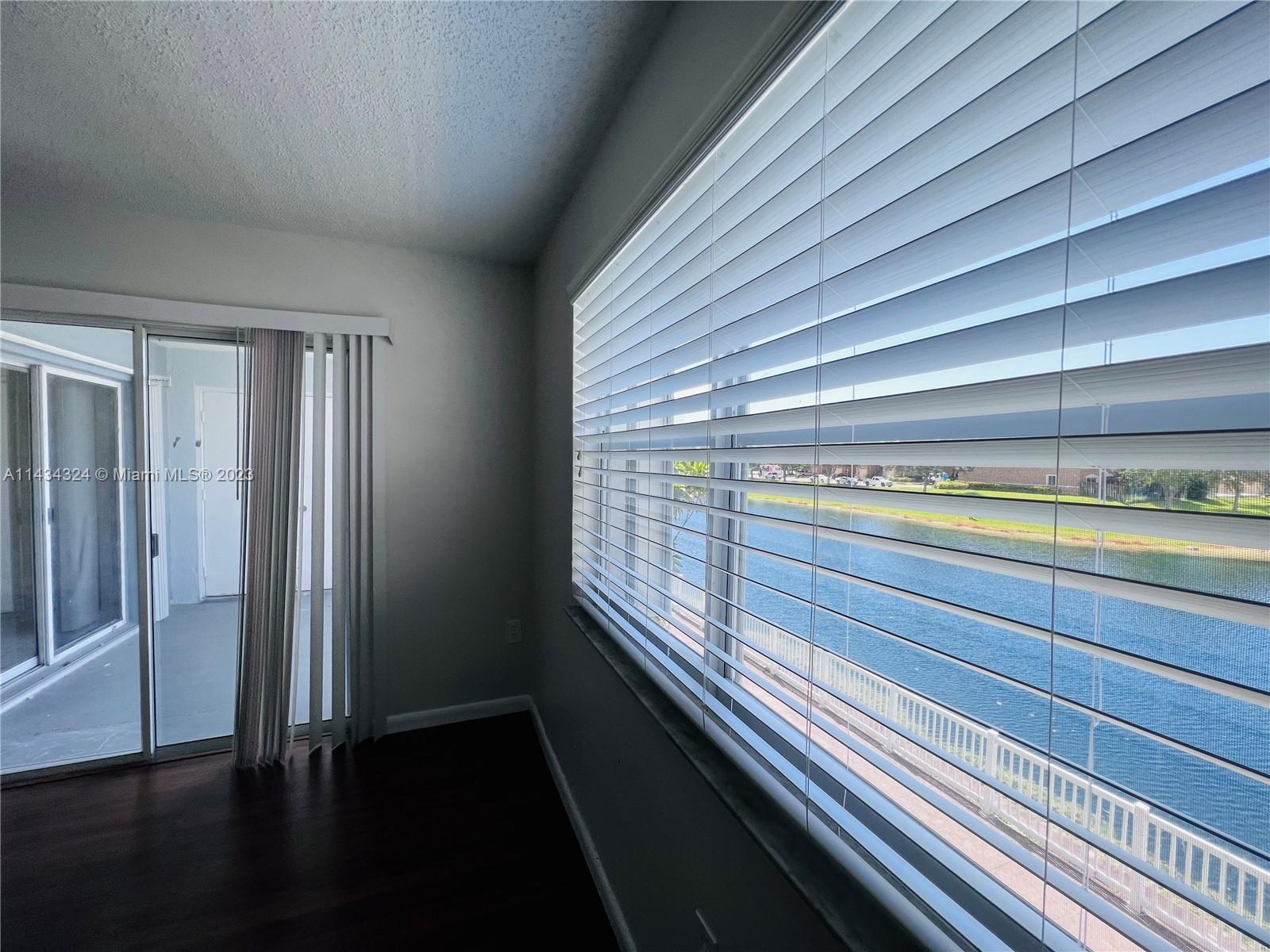 LE CLUB AT OLD CUTLER CON - Residential Lease