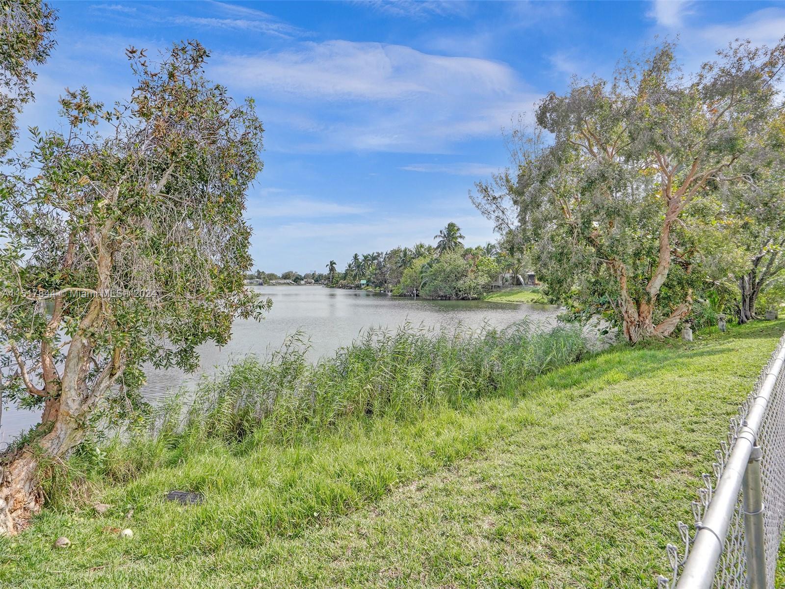LAKE FOREST SEC 4 - Residential