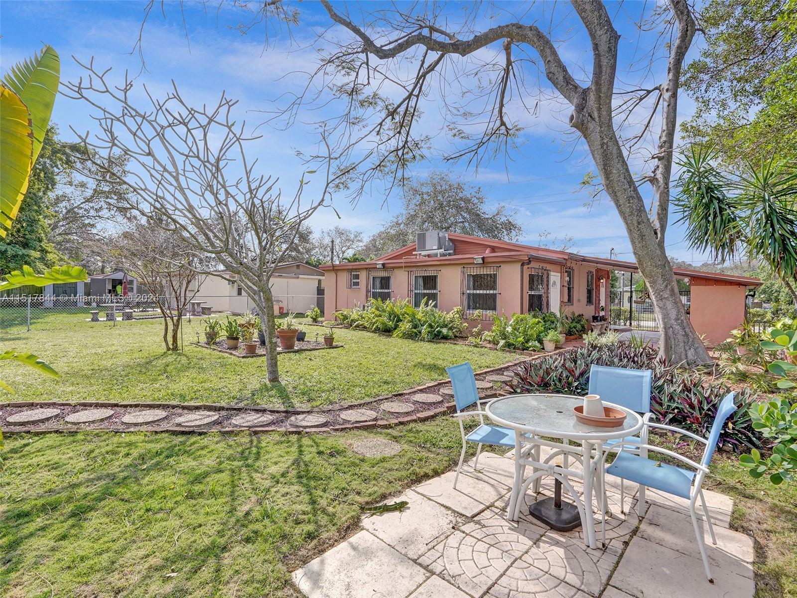 LAKE FOREST SEC 4 - Residential