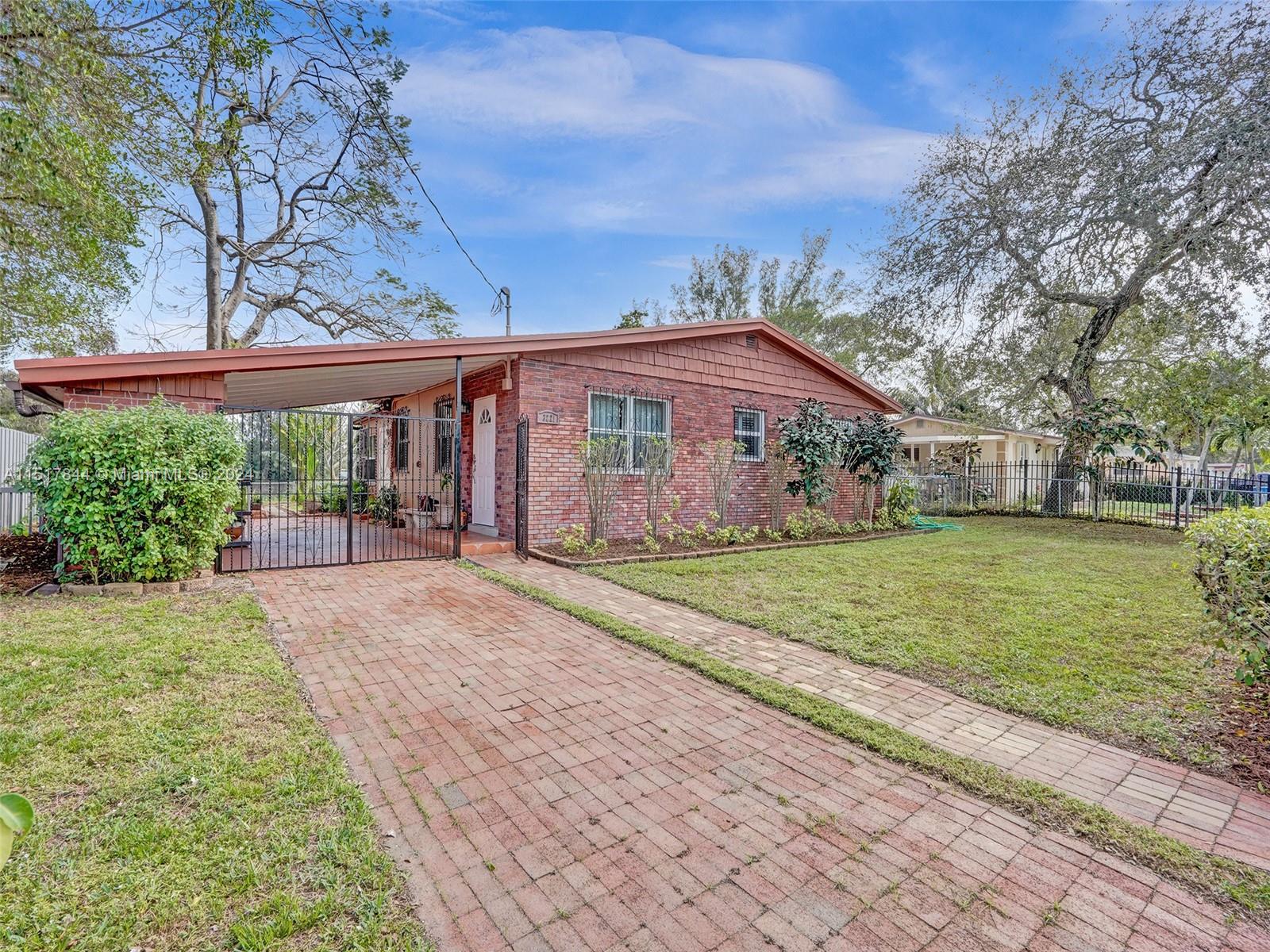 LAKE FOREST SEC 4 - Residential
