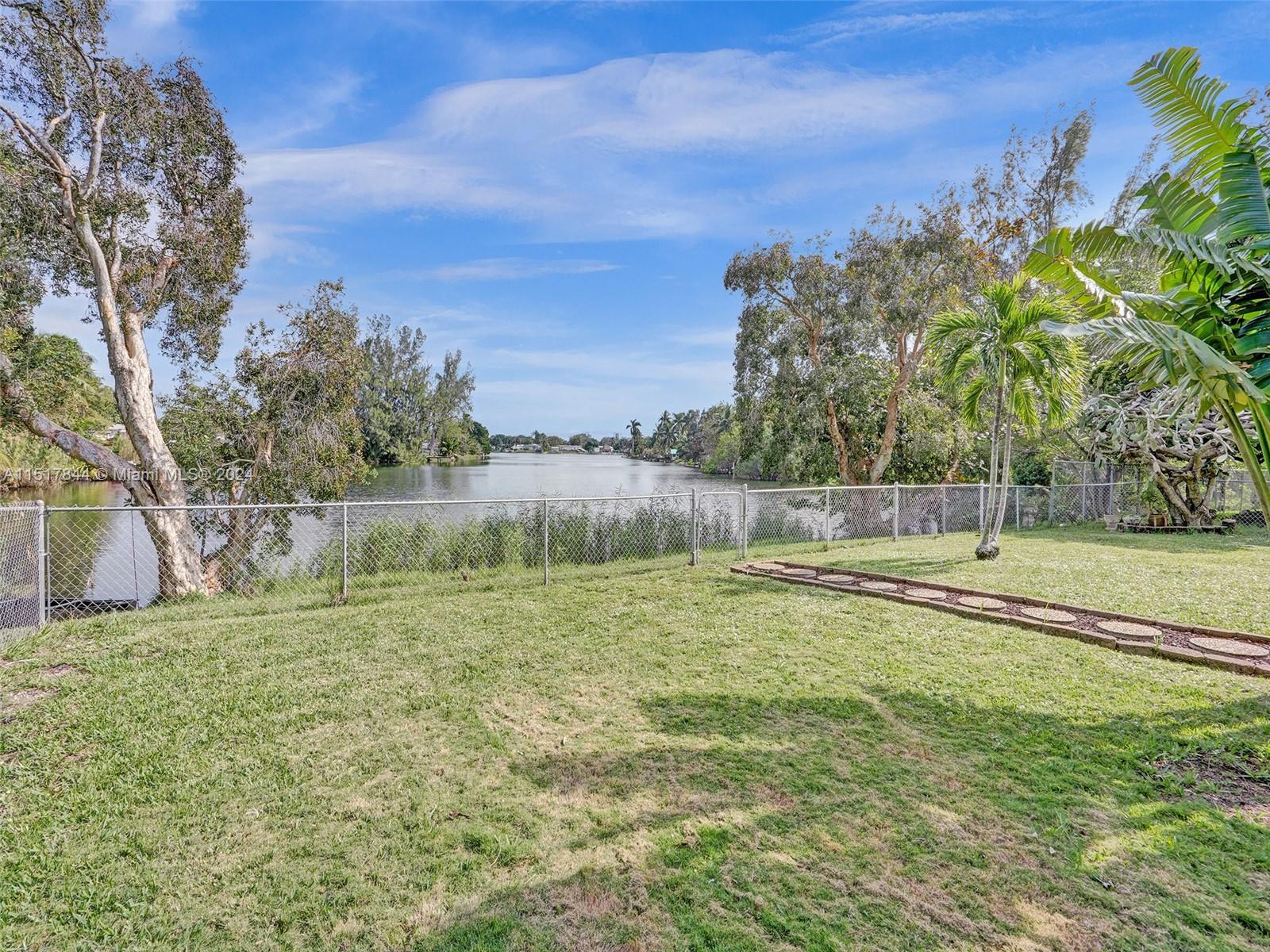 LAKE FOREST SEC 4 - Residential