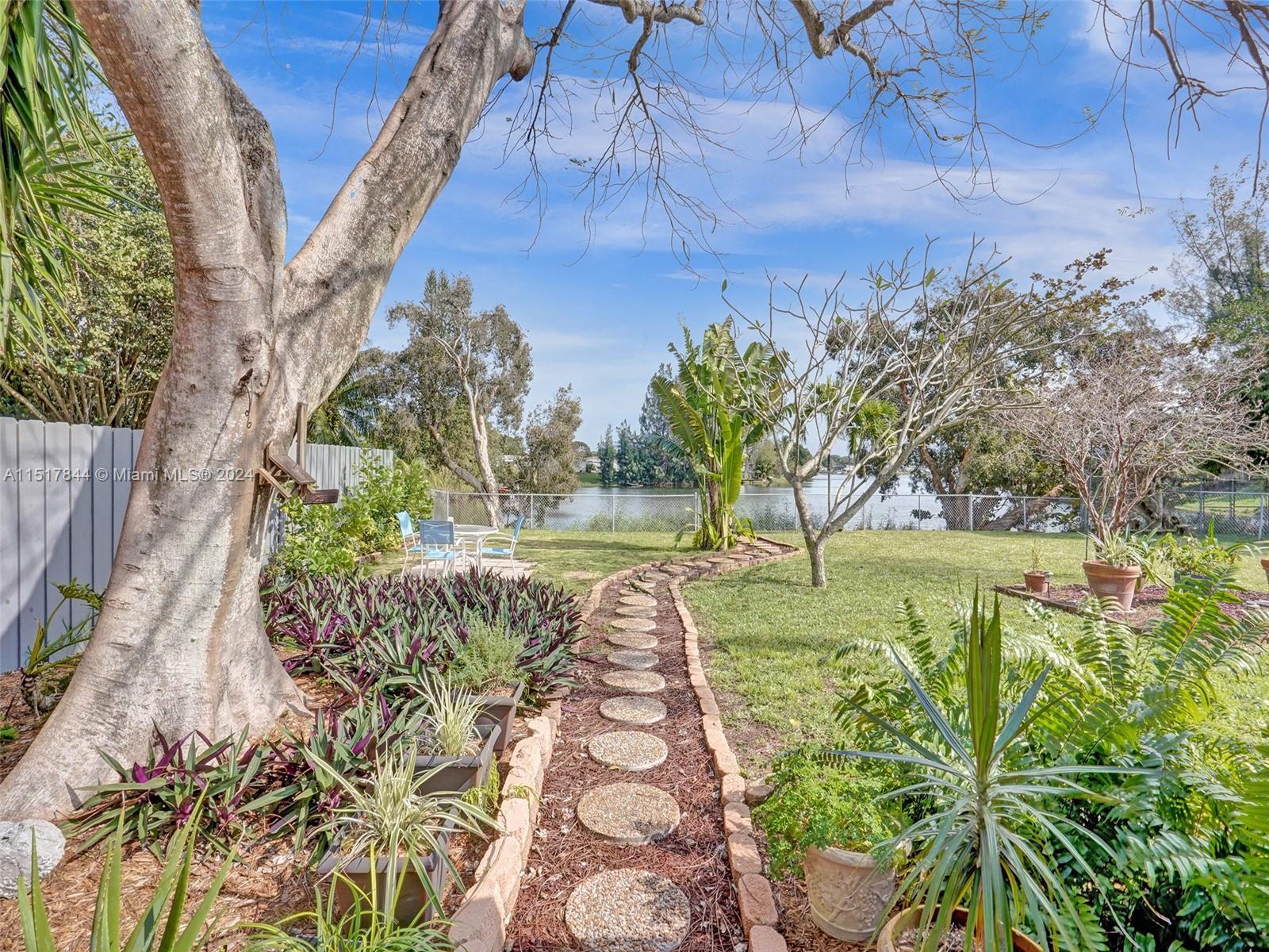 LAKE FOREST SEC 4 - Residential