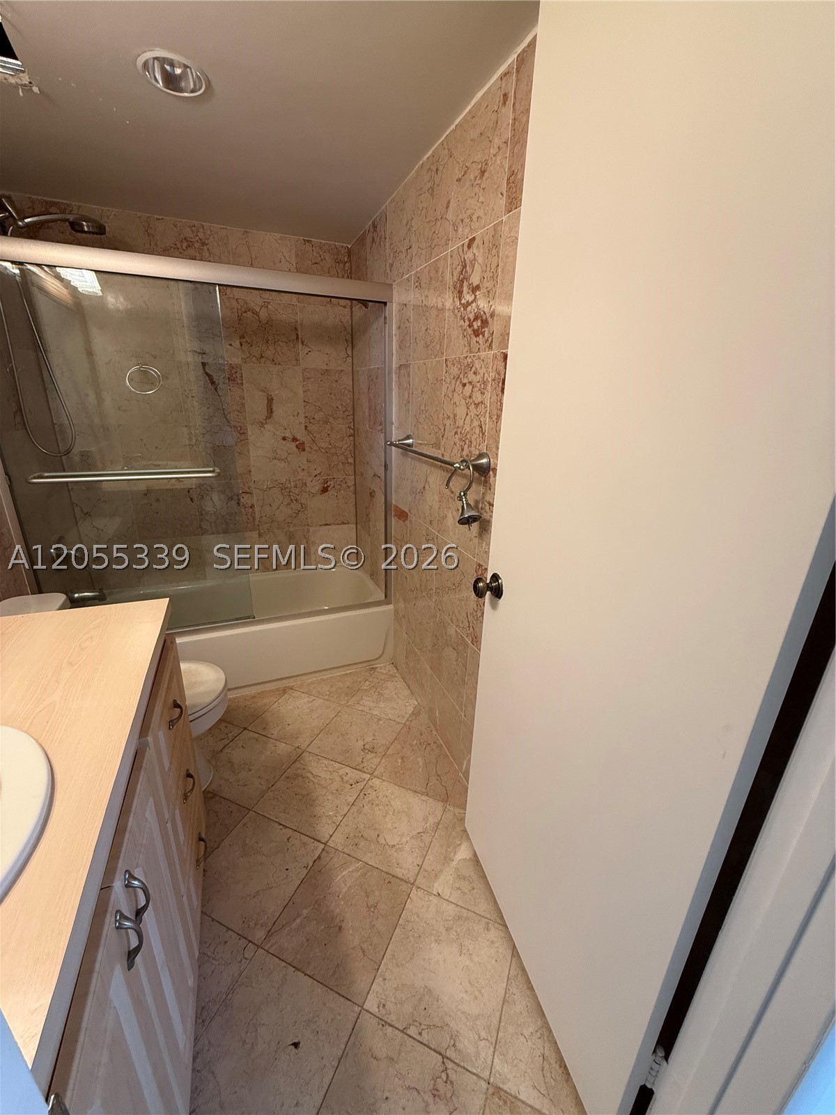 CRESTVIEW TOWERS CONDO - Residential Lease