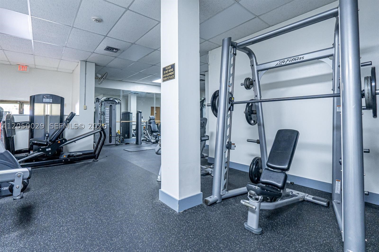 HALLMARK OF HOLLYWOOD CON - Residential Lease
