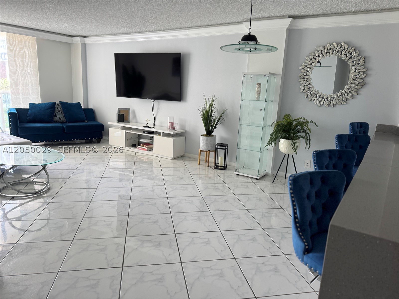 HALLMARK OF HOLLYWOOD CON - Residential Lease