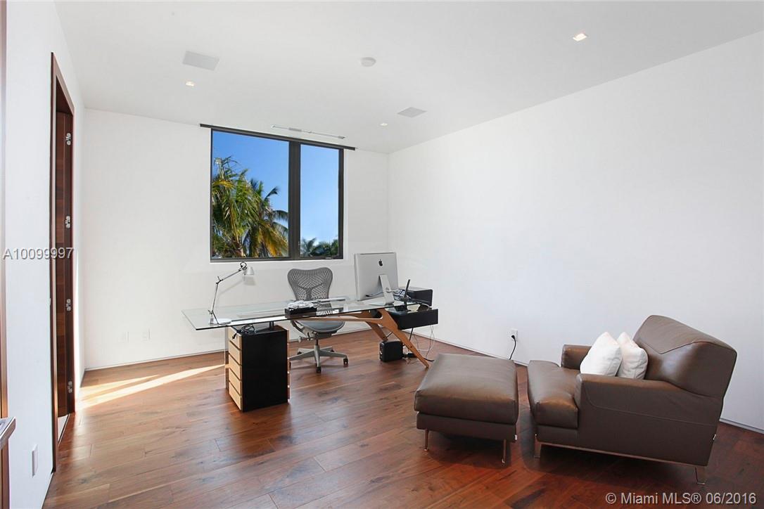 SURPRISE POINT - Residential