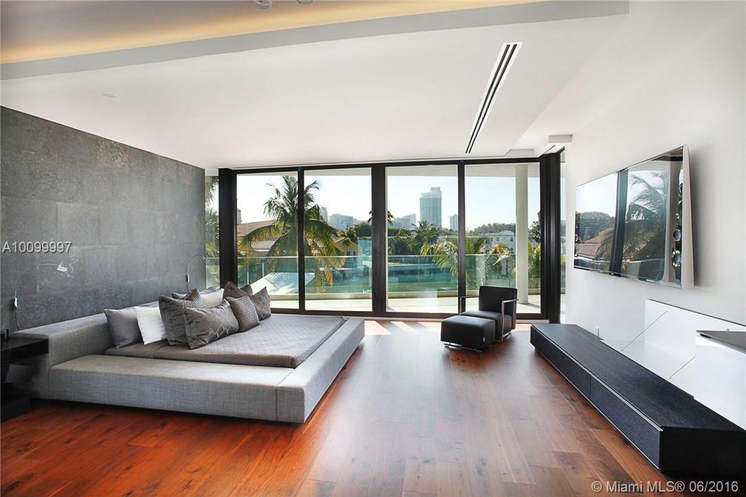 SURPRISE POINT - Residential