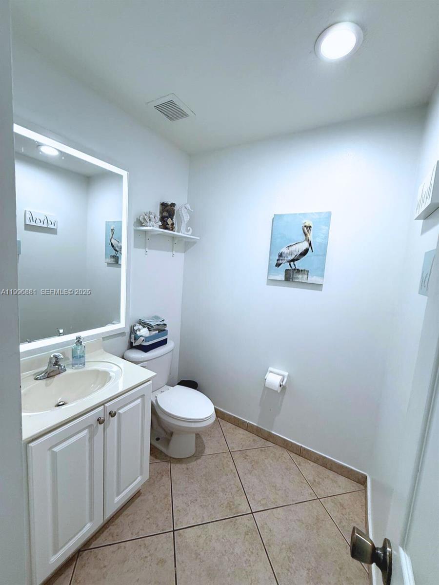 THE COURTS AT BAYSHORE I - Residential