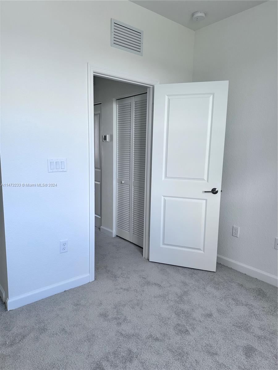 SIENNA RESERVE - Residential Lease