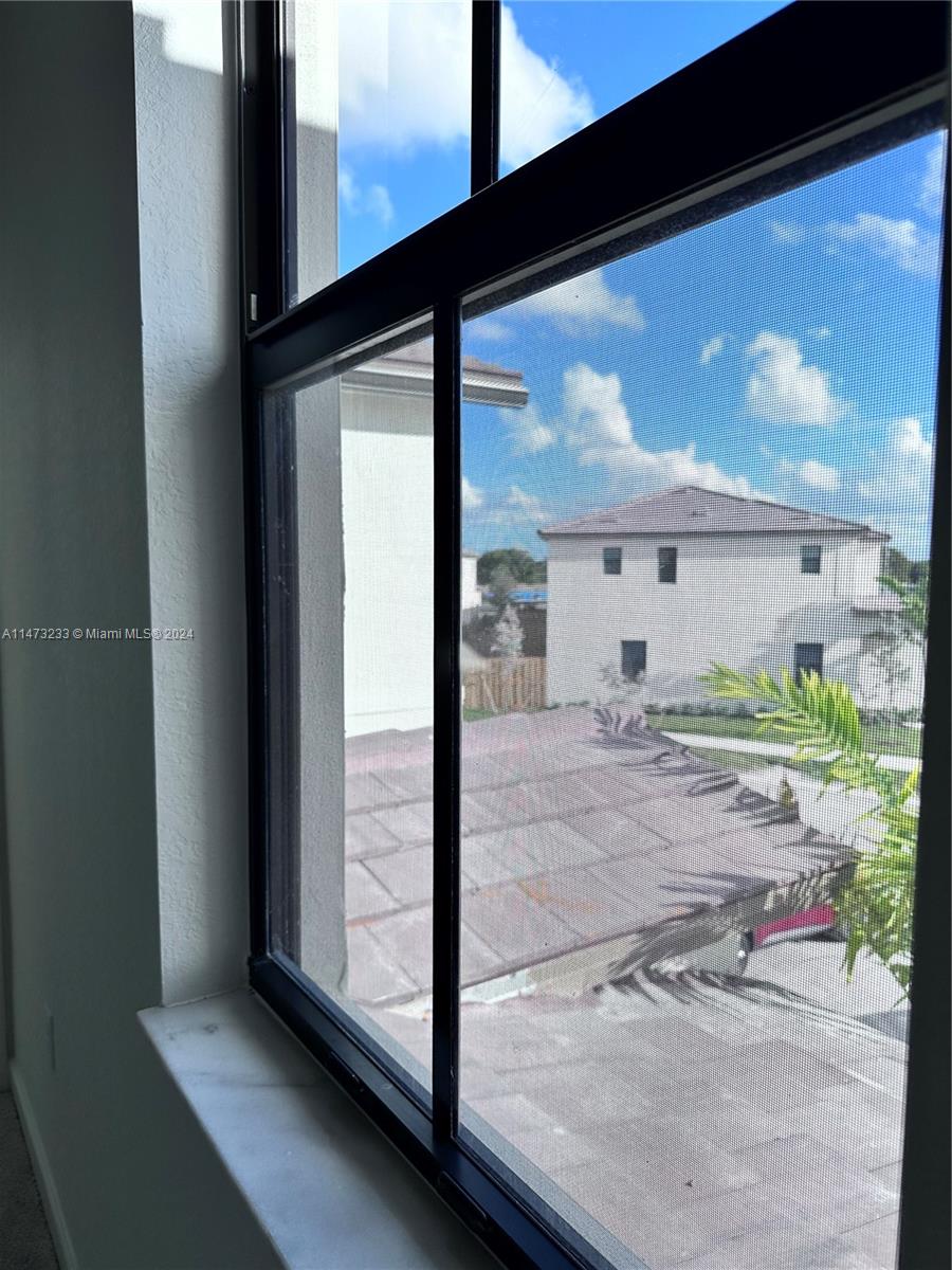 SIENNA RESERVE - Residential Lease