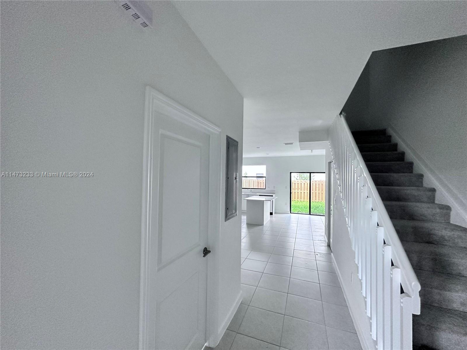 SIENNA RESERVE - Residential Lease
