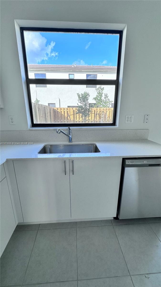 SIENNA RESERVE - Residential Lease