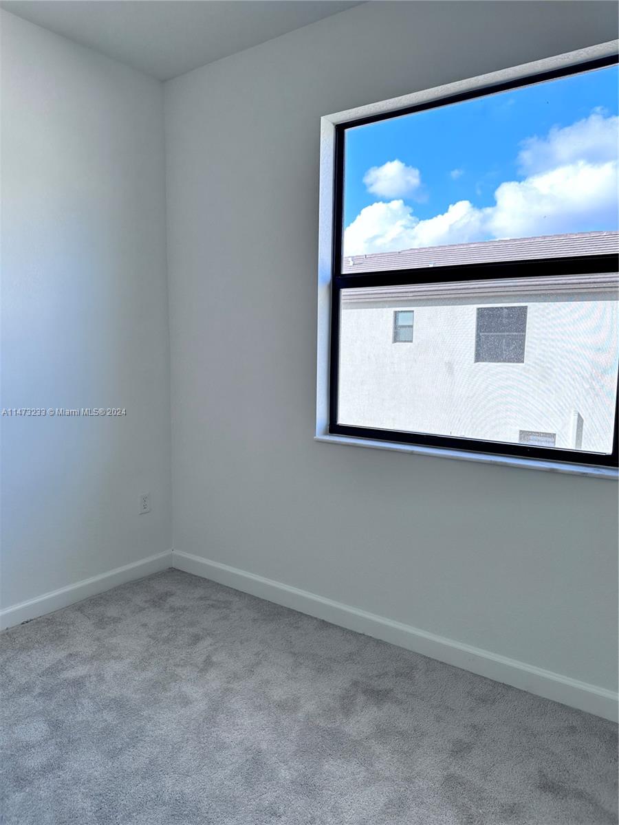 SIENNA RESERVE - Residential Lease