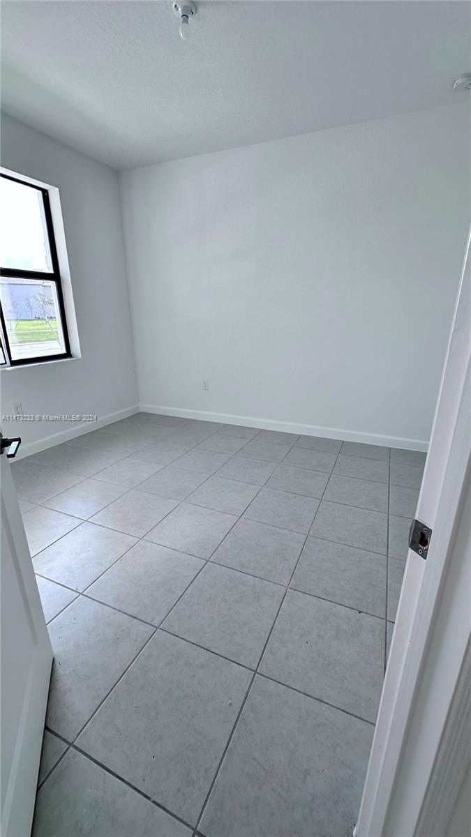 SIENNA RESERVE - Residential Lease