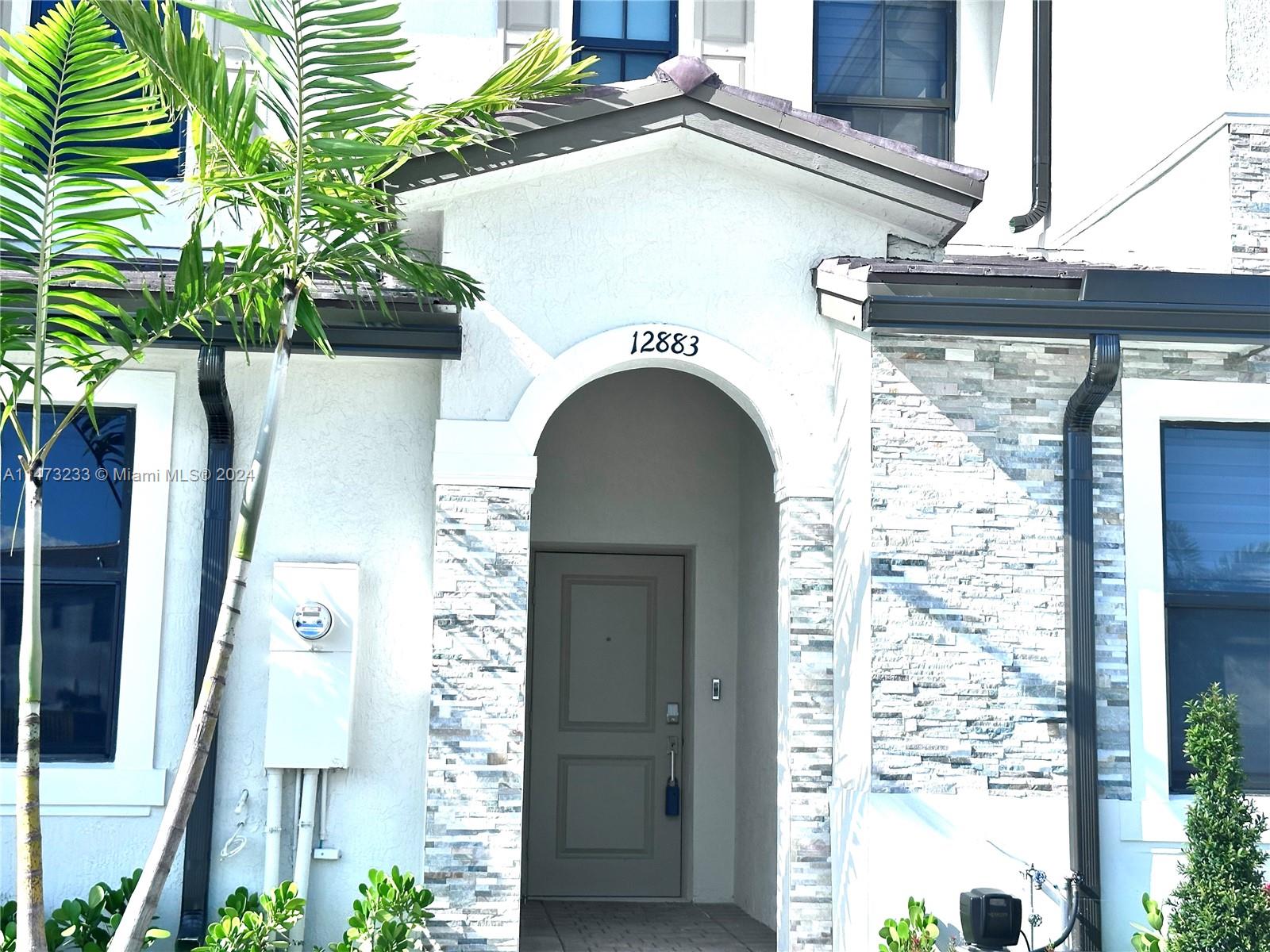 SIENNA RESERVE - Residential Lease