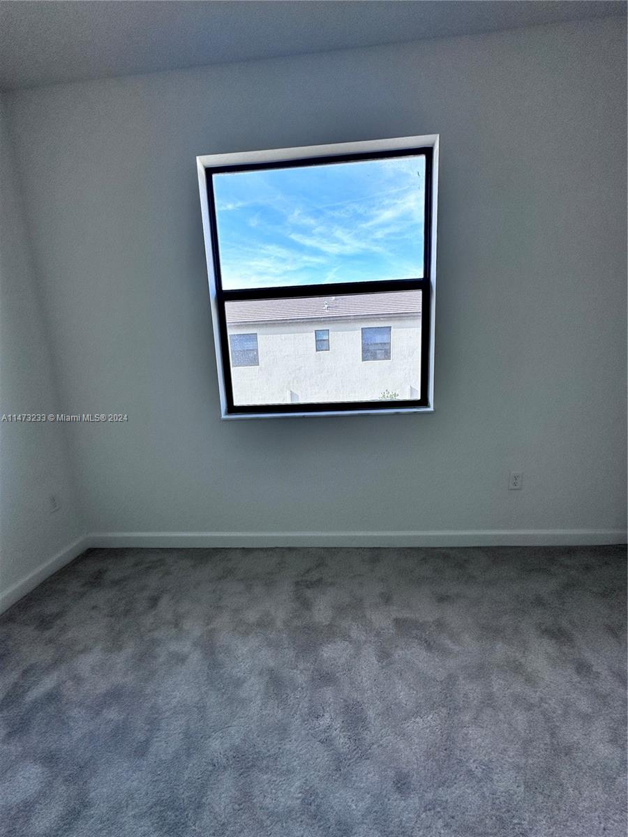 SIENNA RESERVE - Residential Lease