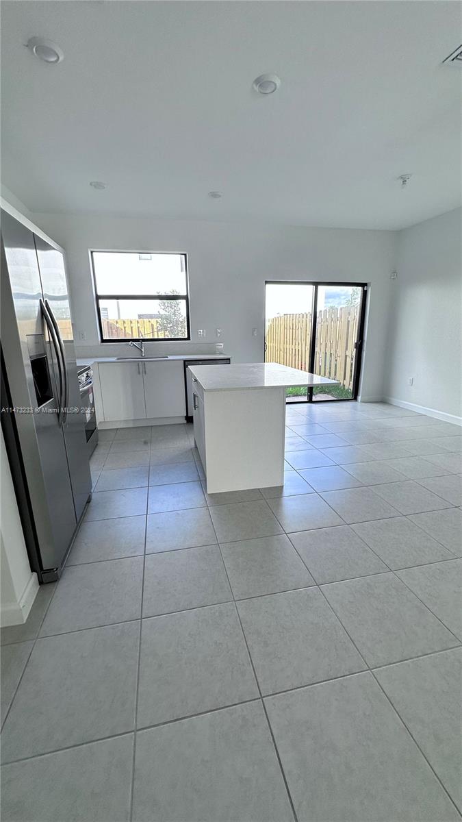 SIENNA RESERVE - Residential Lease