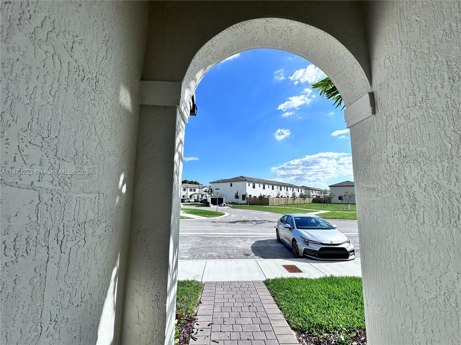 SIENNA RESERVE - Residential Lease