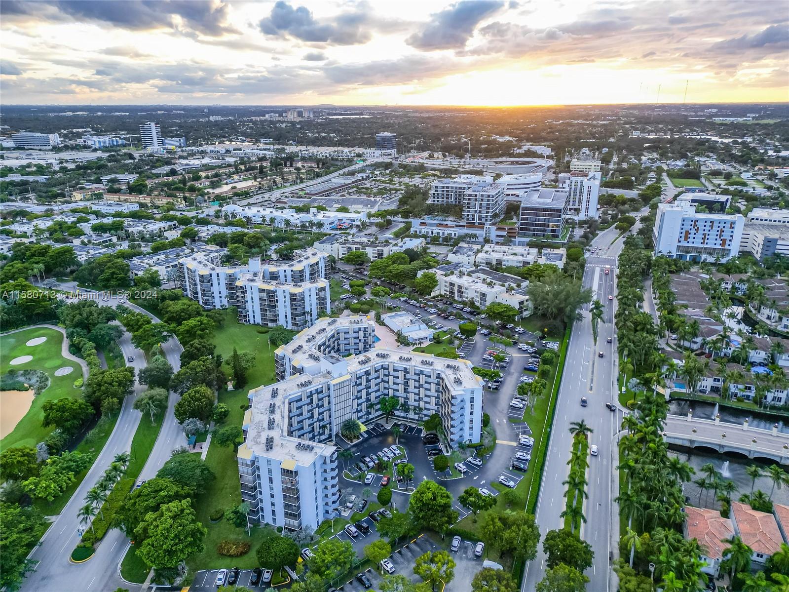 BISCAYA III CONDO - Residential