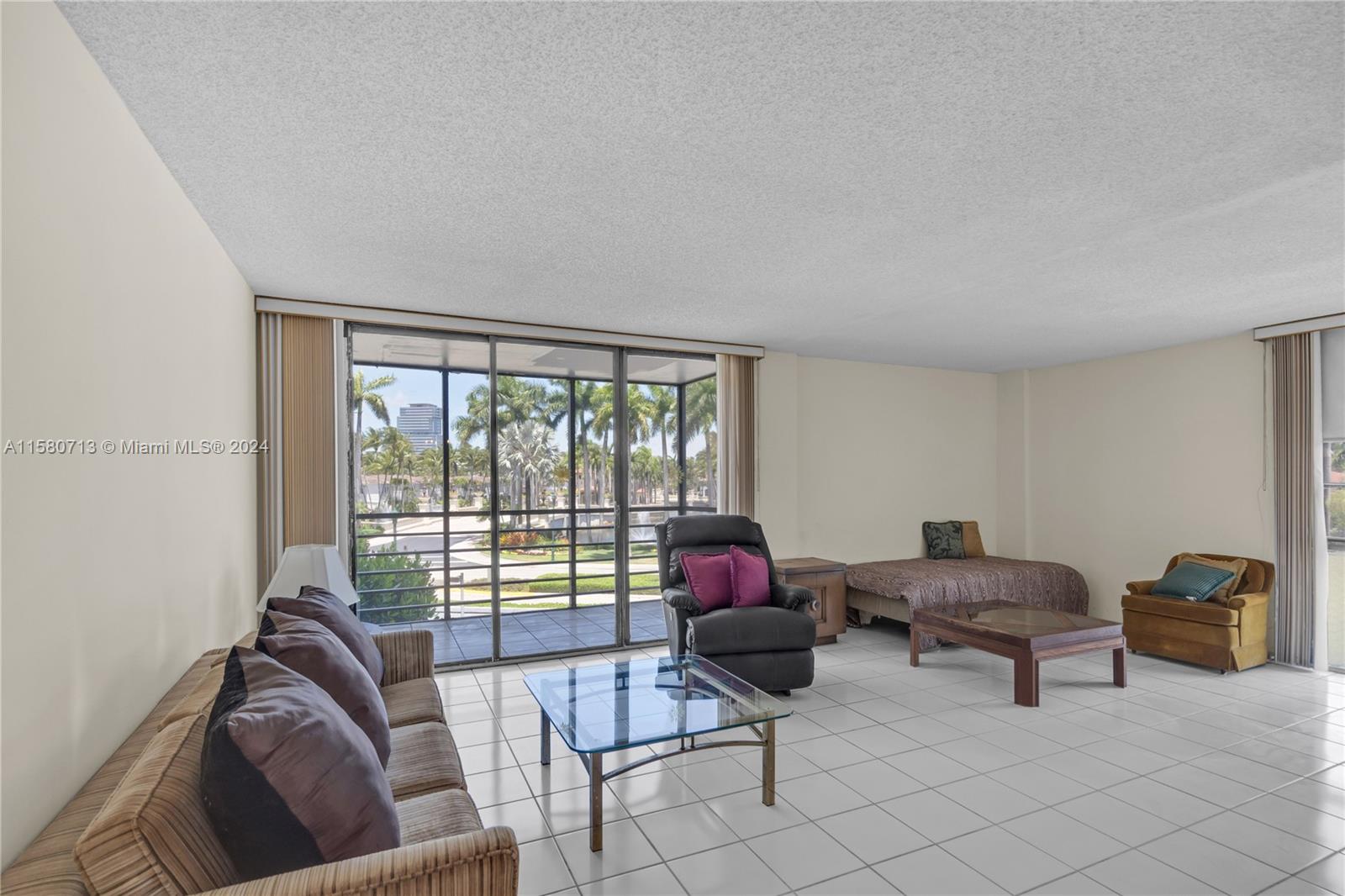 BISCAYA III CONDO - Residential