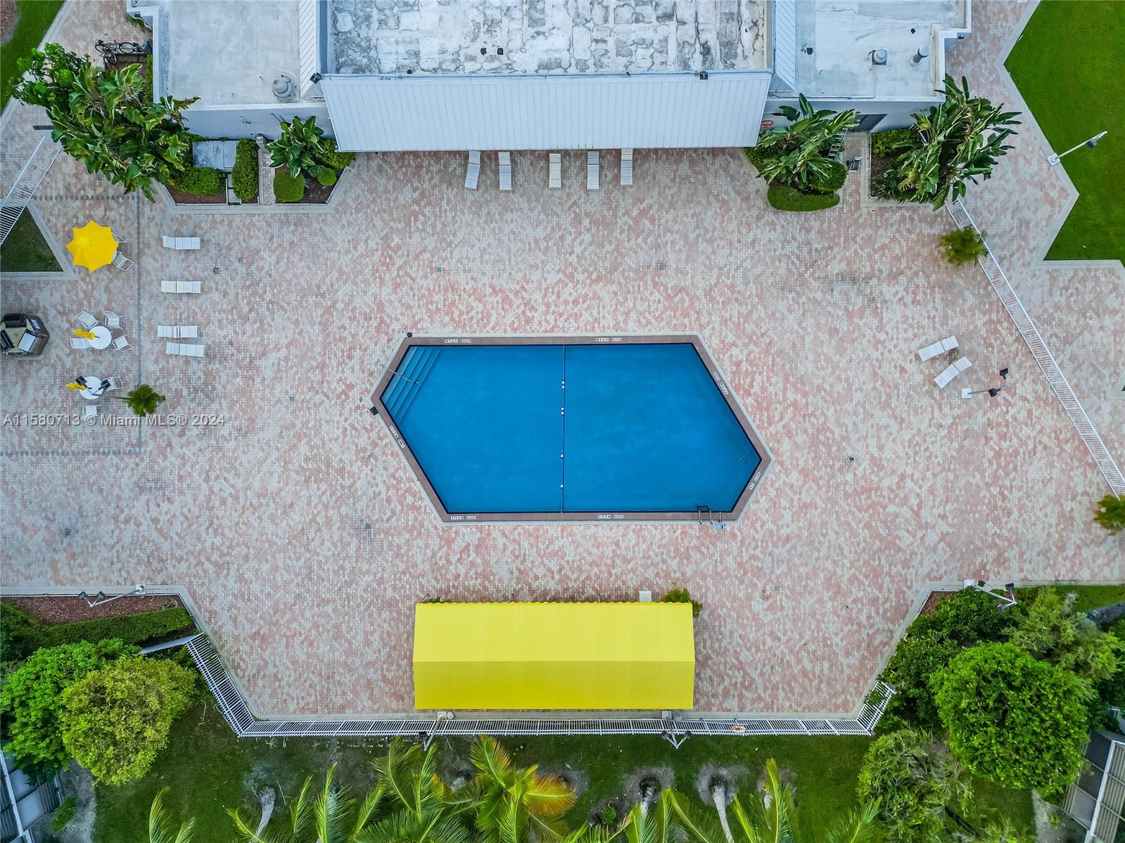BISCAYA III CONDO - Residential