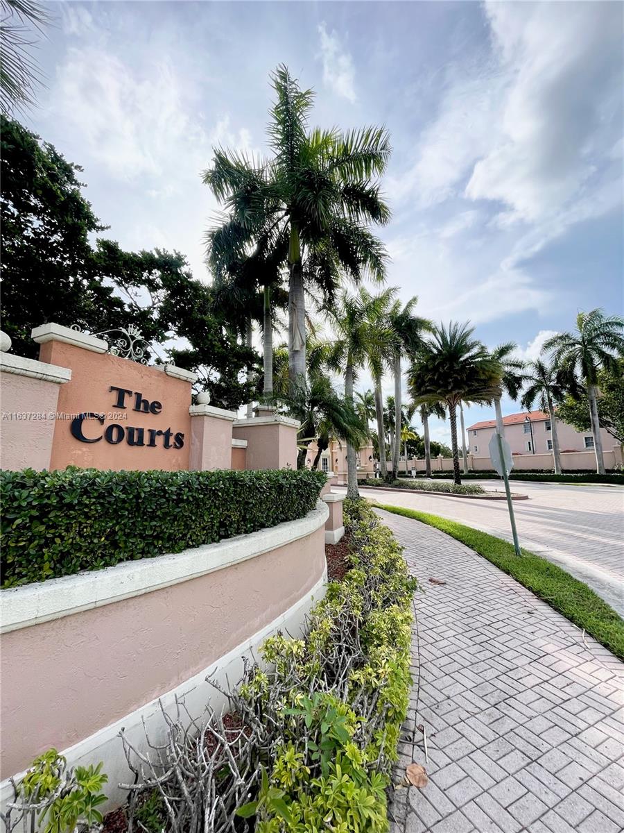 THE COURTS AT DORAL ISLES - Residential Lease
