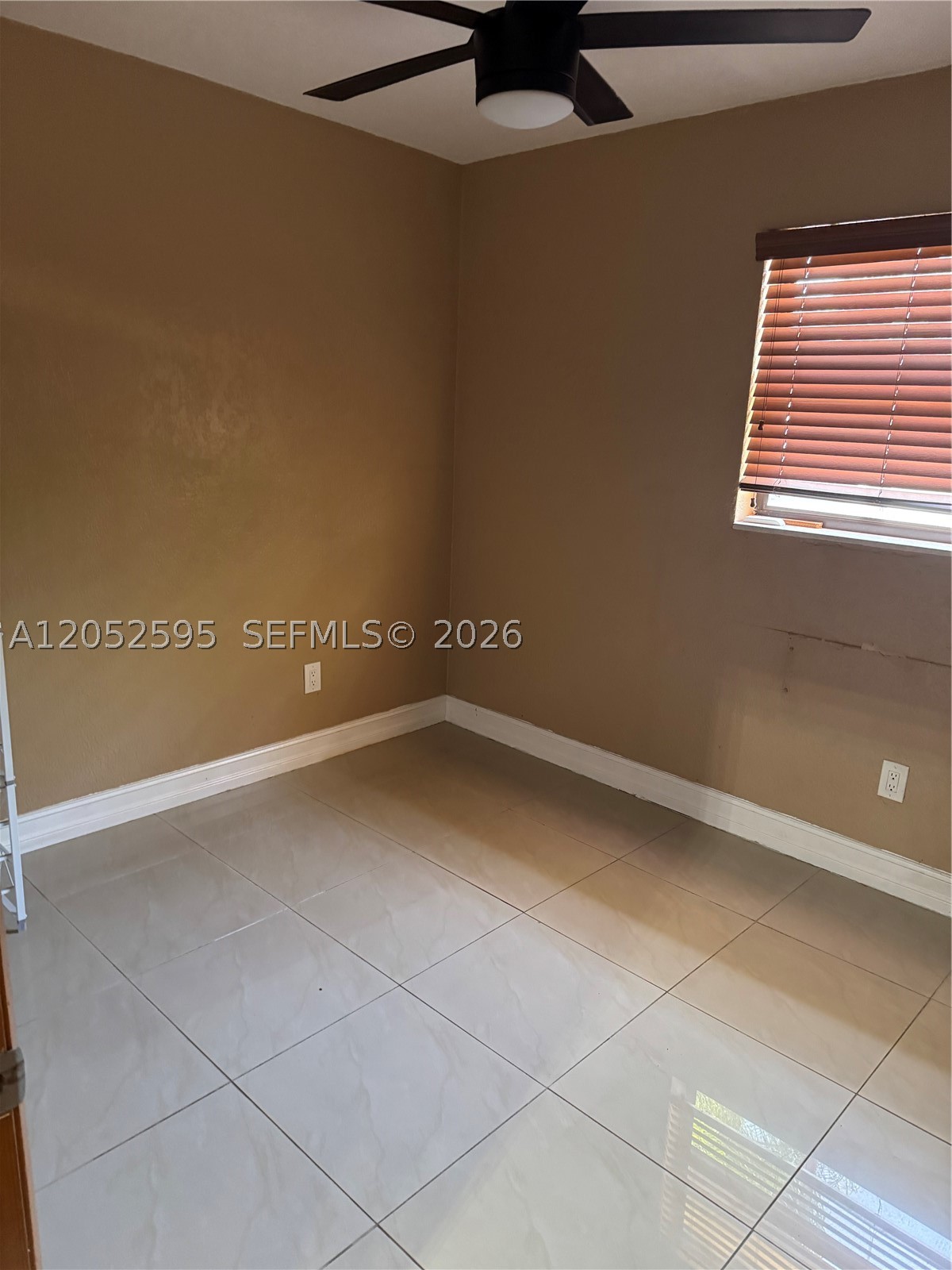 PALM SPRINGS NORTH SEC N - Residential Lease