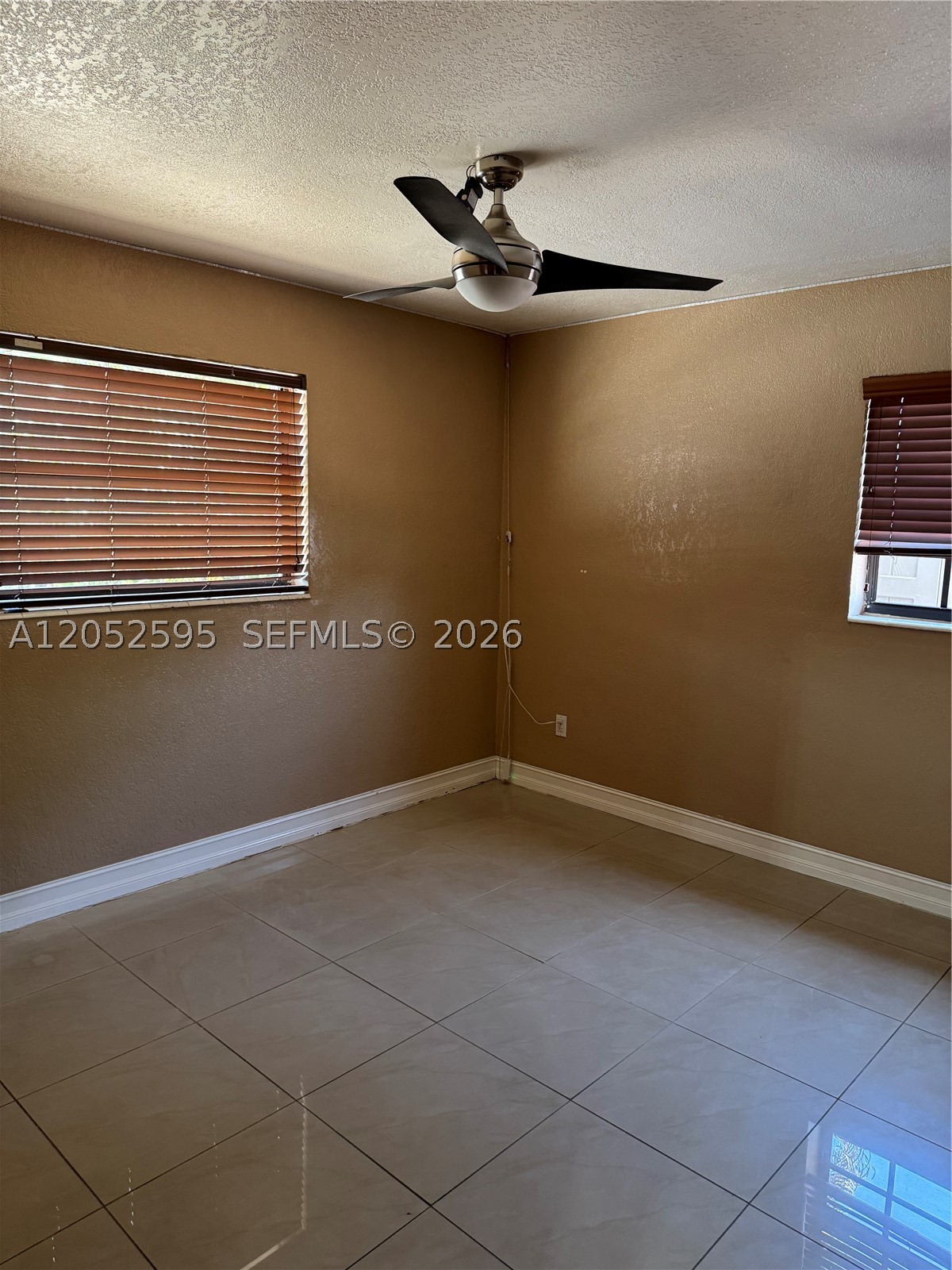 PALM SPRINGS NORTH SEC N - Residential Lease