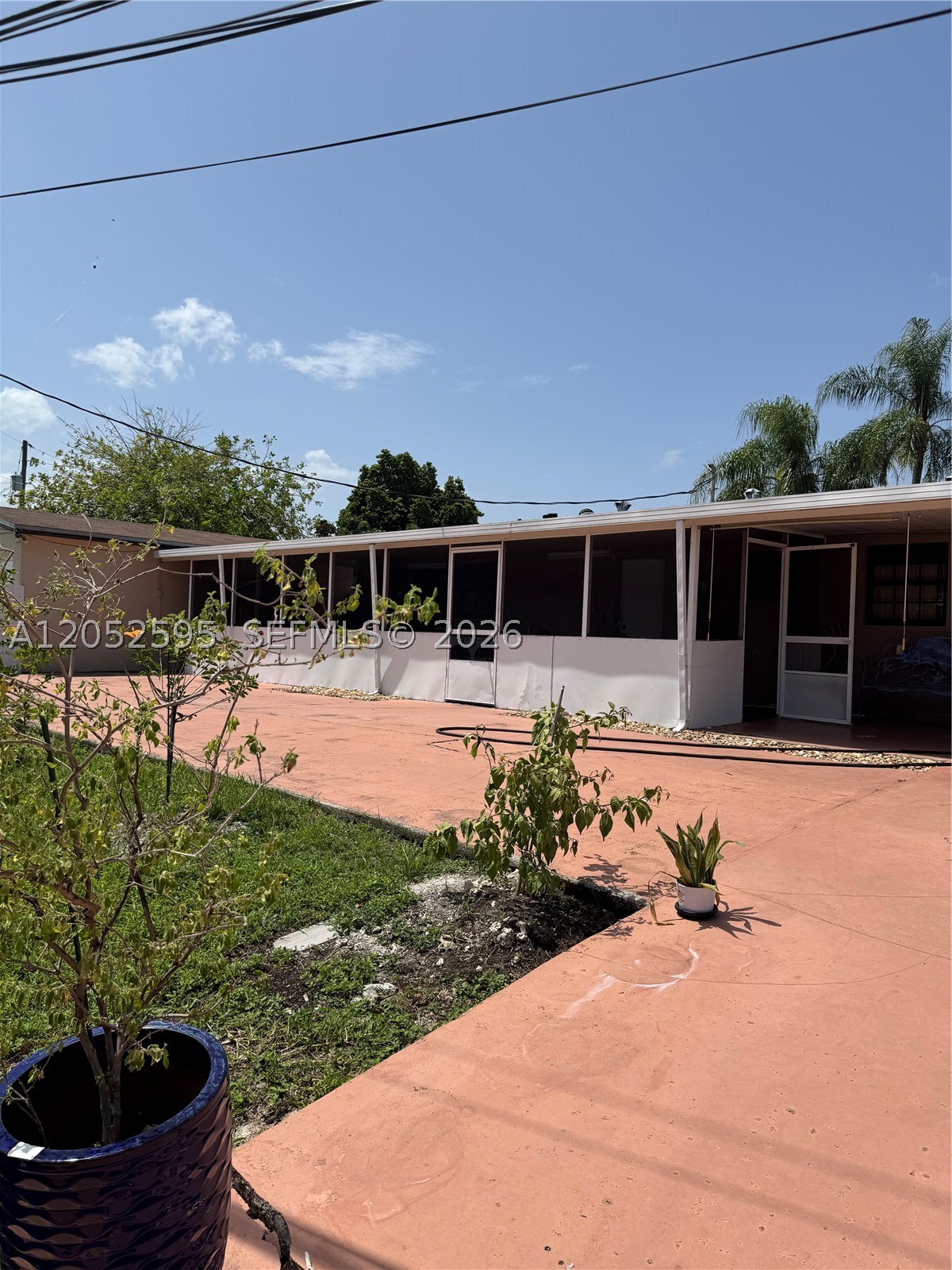 PALM SPRINGS NORTH SEC N - Residential Lease