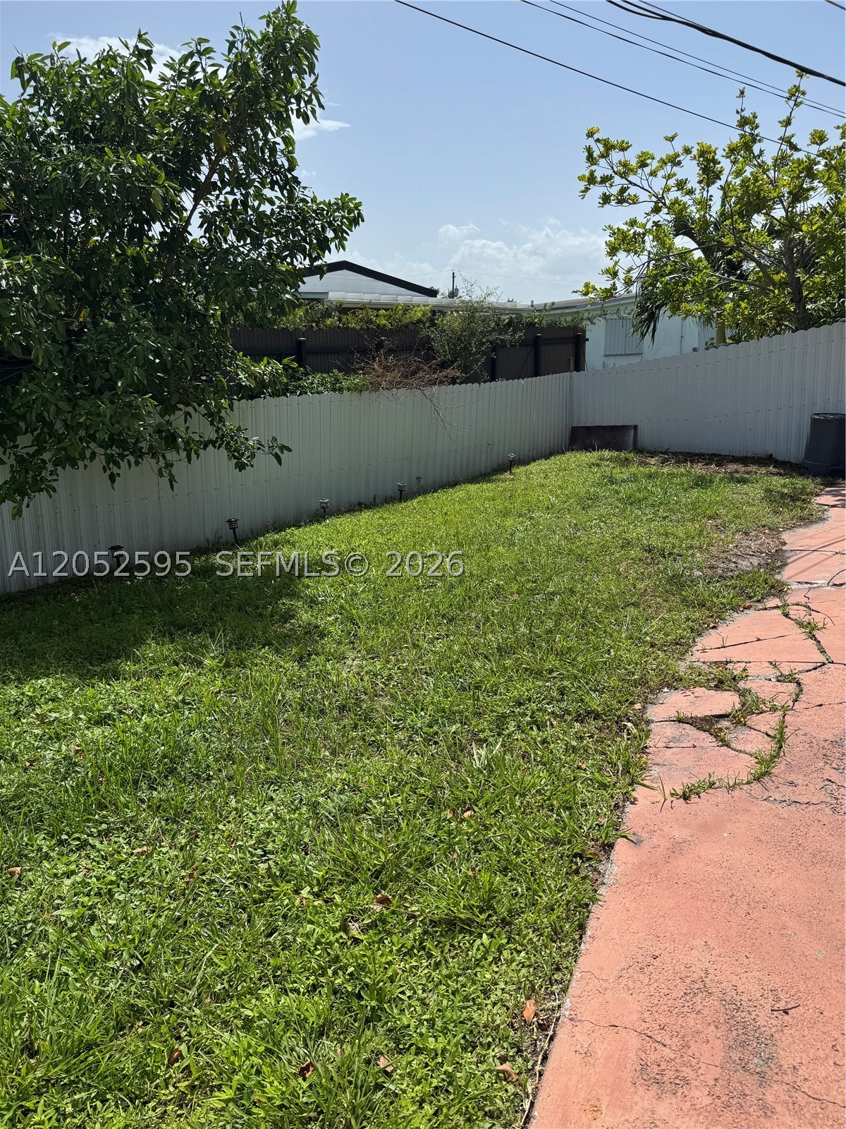 PALM SPRINGS NORTH SEC N - Residential Lease