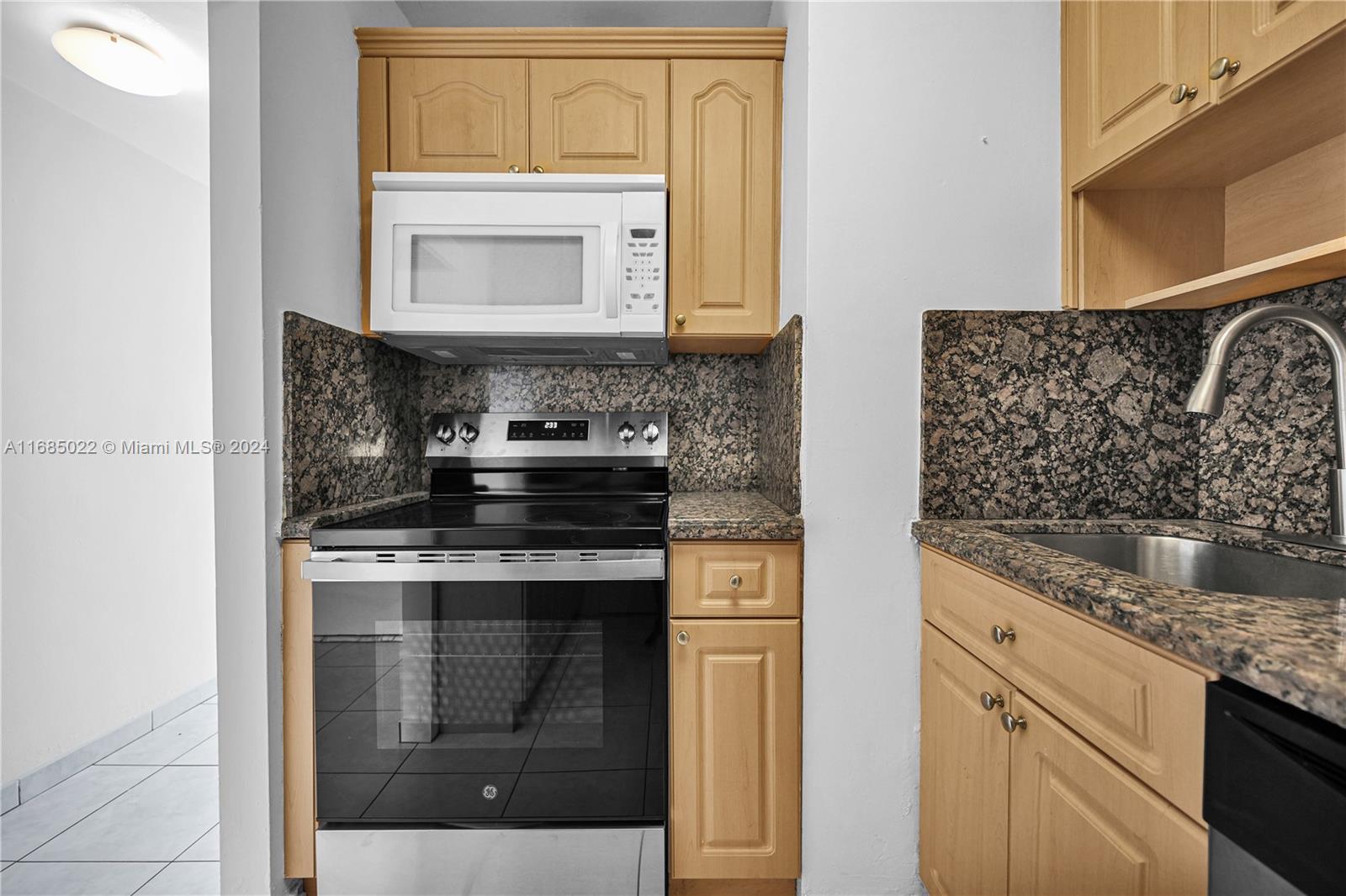 TRITON TOWER CONDO - Residential Lease
