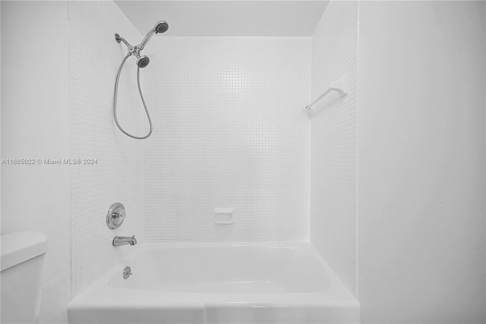 TRITON TOWER CONDO - Residential Lease